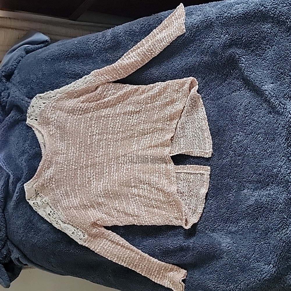 Areve sweater, medium